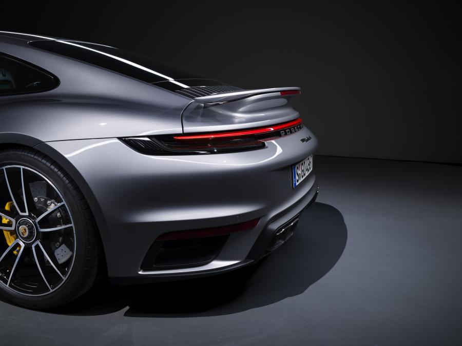 Детали экстерьера Porsche 911 Turbo S (992) 2020 года  (WW) (фото 37 из 49)